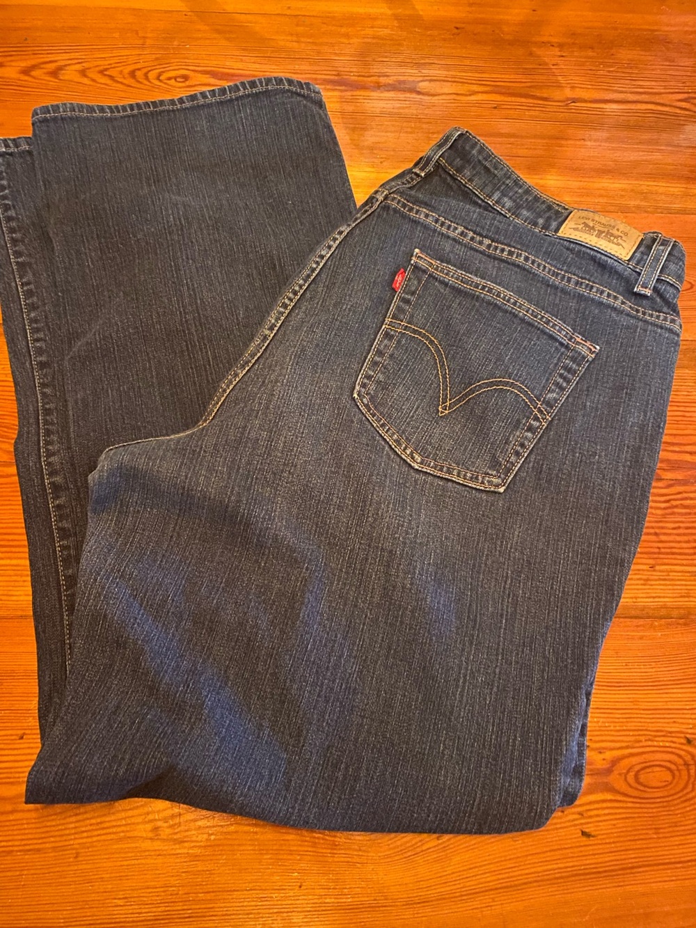 Levi's women’s 18 Dark Blue bootcut Jeans